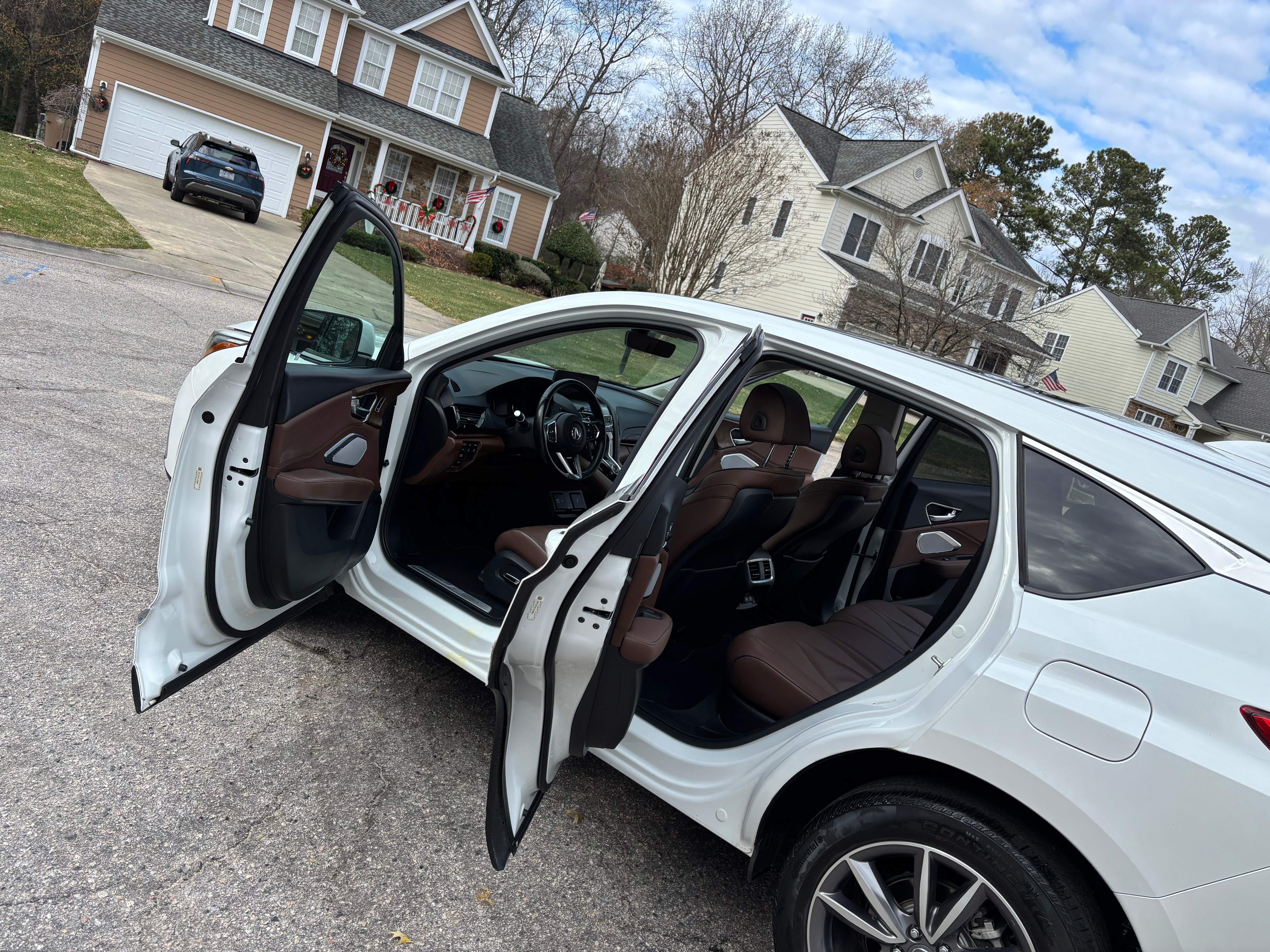 Exterior detailing - Full vehicle